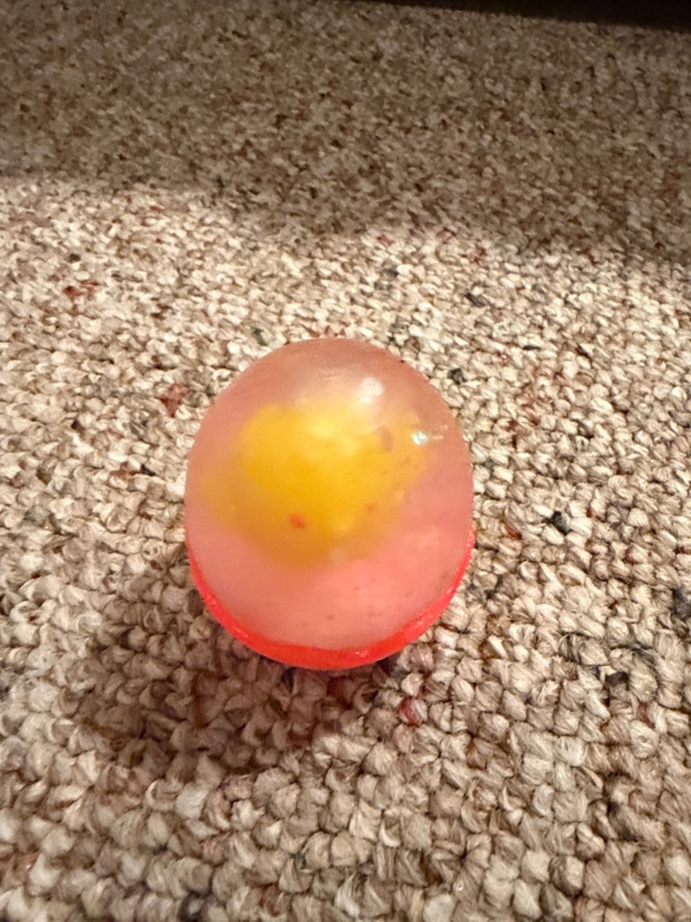 NeeDoh Egg Squeetzer